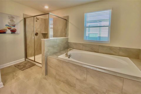 House in Davenport, Florida 7 bedrooms, 357.02 sq.m. № 1906035 - photo 29