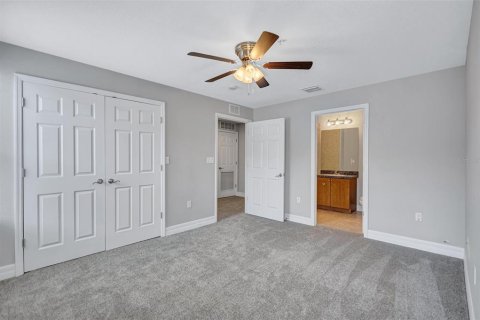 Adosado en venta en Tampa, Florida, 3 dormitorios, 197.42 m2 № 2356484 - foto 29