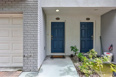 Adosado en venta en Tampa, Florida, 3 dormitorios, 197.42 m2 № 2356484 - foto 5