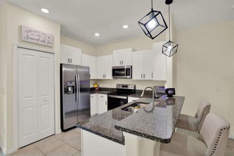 Touwnhouse à vendre à New Port Richey, Floride: 3 chambres, 154.78 m2 № 2396665 - photo 6