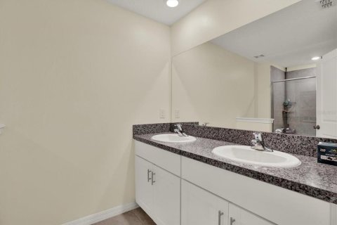 Touwnhouse à vendre à New Port Richey, Floride: 3 chambres, 154.78 m2 № 2396665 - photo 10