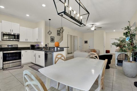 Touwnhouse à vendre à New Port Richey, Floride: 3 chambres, 154.78 m2 № 2396665 - photo 7