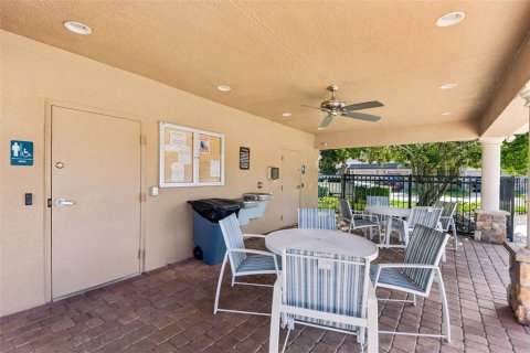 Touwnhouse à vendre à New Port Richey, Floride: 3 chambres, 154.78 m2 № 2396665 - photo 29