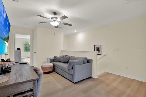 Touwnhouse à vendre à New Port Richey, Floride: 3 chambres, 154.78 m2 № 2396665 - photo 4