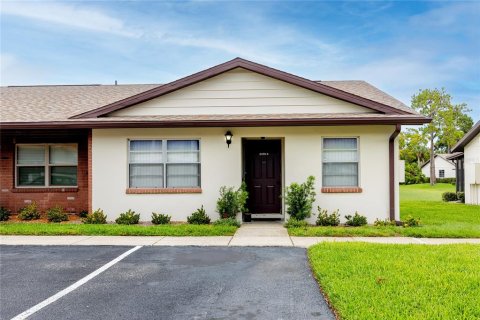 Condominio en venta en Clearwater, Florida, 2 dormitorios, 85.01 m2 № 1834700 - foto 1