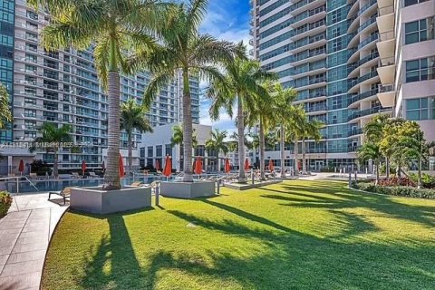 Купить кондоминиум в Майами, Флорида 2 спальни, № 1971334 - фото 2