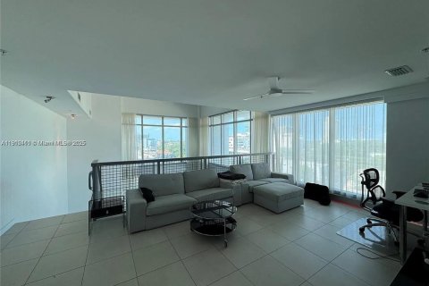 Купить кондоминиум в Майами, Флорида 2 спальни, № 1971334 - фото 5
