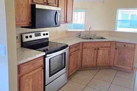 House in Kissimmee, Florida 3 bedrooms, 130.9 sq.m. № 2430782 - photo 6