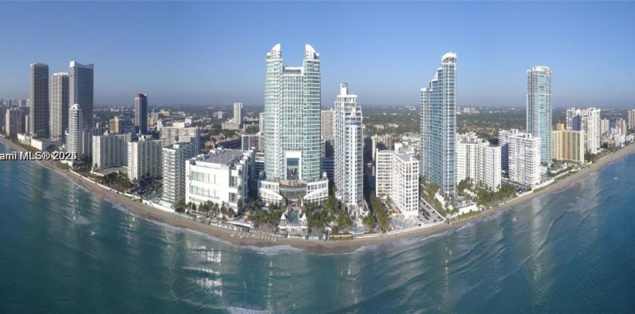 Condo à Hollywood, Floride, 2 chambres № 1882156