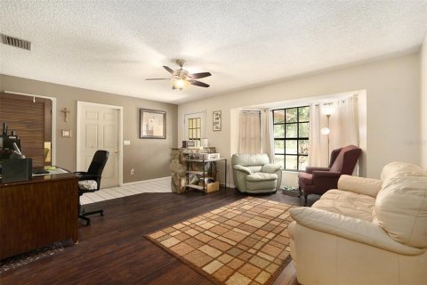 Casa en venta en Wesley Chapel, Florida, 3 dormitorios, 140.19 m2 № 1759675 - foto 4