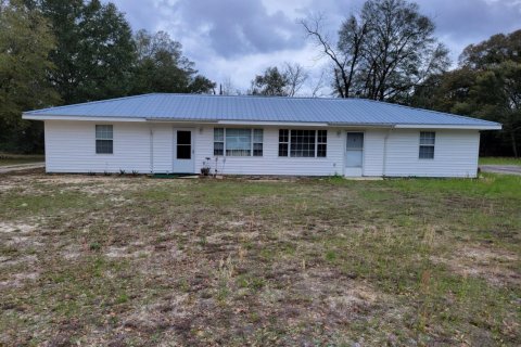 Купить виллу или дом в Дефуньяк-Спрингс, Флорида 4 спальни, 154.59м2, № 560119 - фото 1