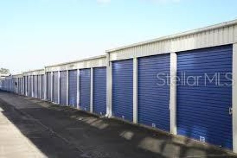Commercial property in Archer, Florida 1527.31 sq.m. № 2226563 - photo 3