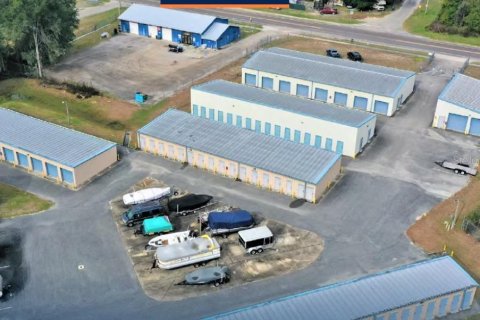 Commercial property in Archer, Florida 1527.31 sq.m. № 2226563 - photo 2