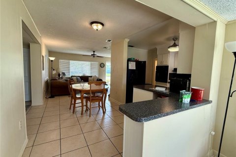 Casa en venta en Orlando, Florida, 3 dormitorios, 145.11 m2 № 1903912 - foto 8