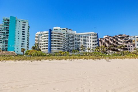 Condo à Miami Beach, Floride, 1 chambre  № 2155144