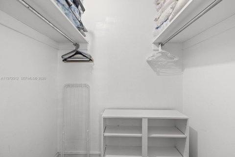 Copropriété à louer à Miami Beach, Floride: 1 chambre, 86.4 m2 № 2155144 - photo 11