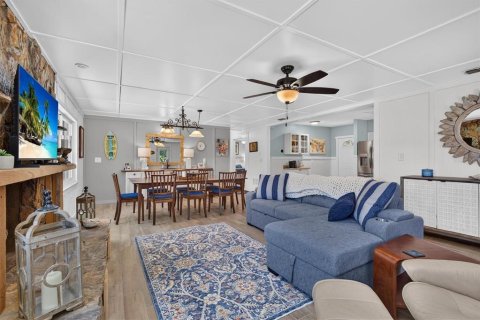 Casa en venta en Weeki Wachee, Florida, 2 dormitorios, 125.42 m2 № 2321045 - foto 30