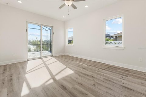 House in Port Charlotte, Florida 4 bedrooms, 236.81 sq.m. № 1537776 - photo 15