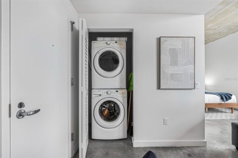 Condominio en alquiler en Miami, Florida, 1 dormitorio, 41.43 m2 № 1805578 - foto 17