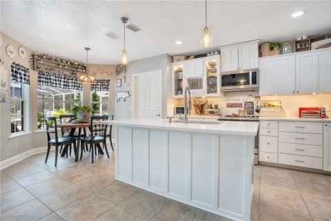 House in Okahumpka, Florida 5 bedrooms, 383.41 sq.m. № 1903140 - photo 20