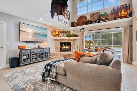 Casa en venta en Okahumpka, Florida, 5 dormitorios, 383.41 m2 № 1903140 - foto 10