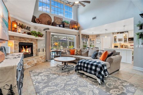 Casa en venta en Okahumpka, Florida, 5 dormitorios, 383.41 m2 № 1903140 - foto 12
