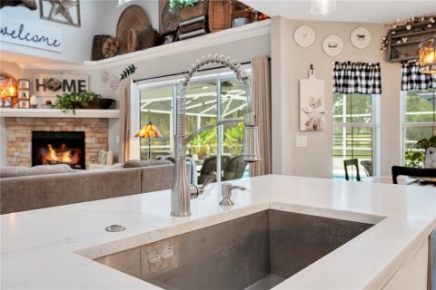 Casa en venta en Okahumpka, Florida, 5 dormitorios, 383.41 m2 № 1903140 - foto 21