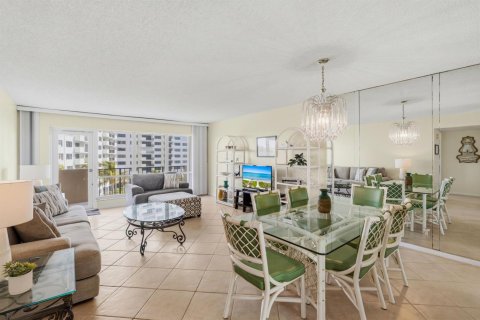 Copropriété à vendre à Lauderdale-by-the-Sea, Floride: 1 chambre, 100.33 m2 № 2087797 - photo 12