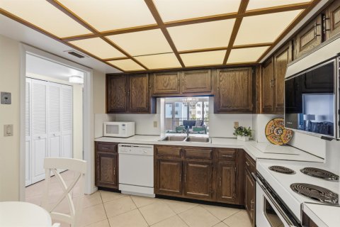 Copropriété à vendre à Lauderdale-by-the-Sea, Floride: 1 chambre, 100.33 m2 № 2087797 - photo 17