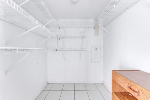Copropriété à vendre à North Miami Beach, Floride: 2 chambres, 103.31 m2 № 1994507 - photo 22