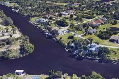 Land in Port Charlotte, Florida № 2299923 - photo 8