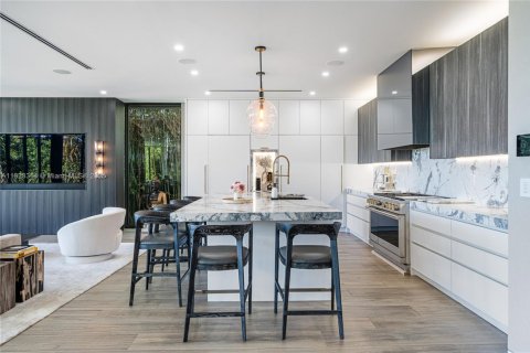 Villa ou maison à vendre à Miami Beach, Floride: 5 chambres, 421.96 m2 № 1790468 - photo 5