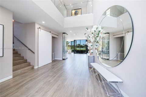 Villa ou maison à vendre à Miami Beach, Floride: 5 chambres, 421.96 m2 № 1790468 - photo 13