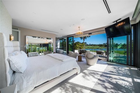 Villa ou maison à vendre à Miami Beach, Floride: 5 chambres, 421.96 m2 № 1790468 - photo 22