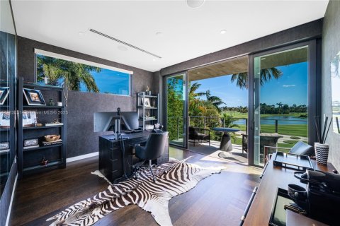 Villa ou maison à vendre à Miami Beach, Floride: 5 chambres, 421.96 m2 № 1790468 - photo 29