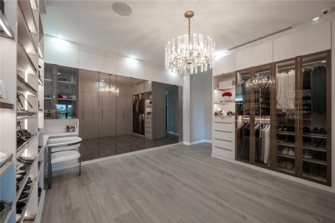 Villa ou maison à vendre à Miami Beach, Floride: 5 chambres, 421.96 m2 № 1790468 - photo 27