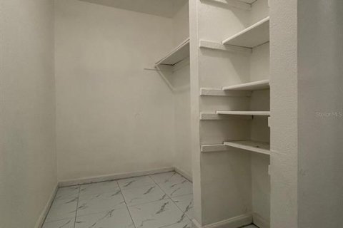 Condominio en alquiler en Orlando, Florida, 1 dormitorio, 72.19 m2 № 1905922 - foto 12