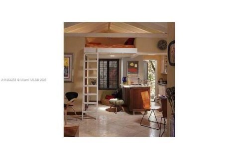 Commercial property in Coral Gables, Florida 62.06 sq.m. № 1891203 - photo 8