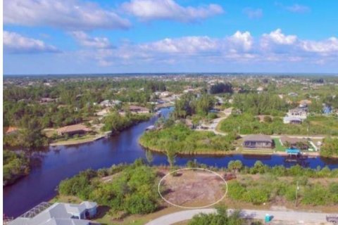 Terreno en venta en Port Charlotte, Florida № 1559087 - foto 10