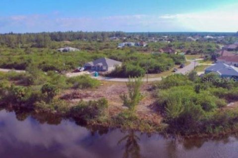 Terreno en venta en Port Charlotte, Florida № 1559087 - foto 6