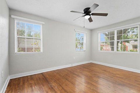 Apartamento en alquiler en Tampa, Florida, 2 dormitorios, 98.2 m2 № 1905867 - foto 13