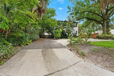 Apartamento en alquiler en Tampa, Florida, 2 dormitorios, 98.2 m2 № 1905867 - foto 3