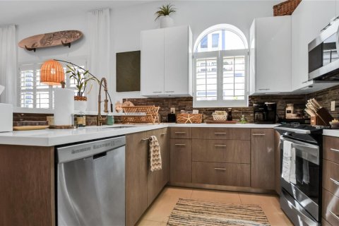 Adosado en venta en Fort Lauderdale, Florida, 3 dormitorios, 190.45 m2 № 2247785 - foto 11
