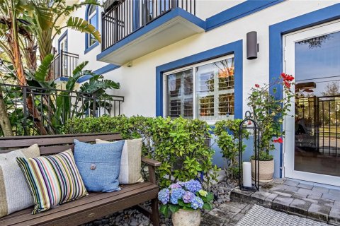 Adosado en venta en Fort Lauderdale, Florida, 3 dormitorios, 190.45 m2 № 2247785 - foto 3