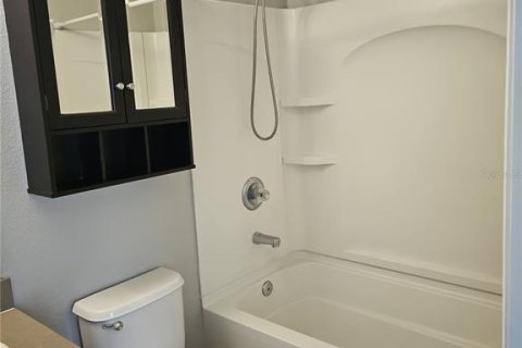 Adosado en alquiler en Kissimmee, Florida, 3 dormitorios, 129.51 m2 № 2202596 - foto 19