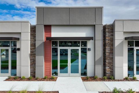Commercial property in Orlando, Florida № 2106708