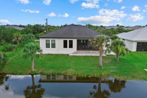 House in Port Charlotte, Florida 3 bedrooms, 201.23 sq.m. № 1801491 - photo 9