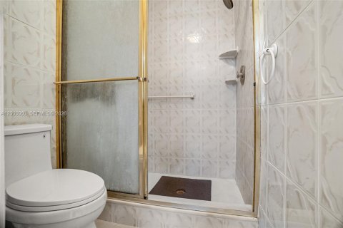 Купить кондоминиум в Дирфилд-Бич, Флорида 3 спальни, 102.19м2, № 2066677 - фото 14