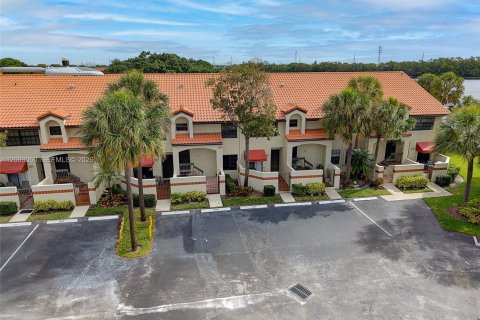 Купить кондоминиум в Дирфилд-Бич, Флорида 3 спальни, 102.19м2, № 2066677 - фото 27