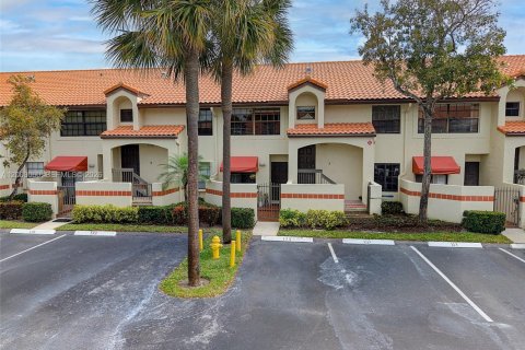 Купить кондоминиум в Дирфилд-Бич, Флорида 3 спальни, 102.19м2, № 2066677 - фото 25